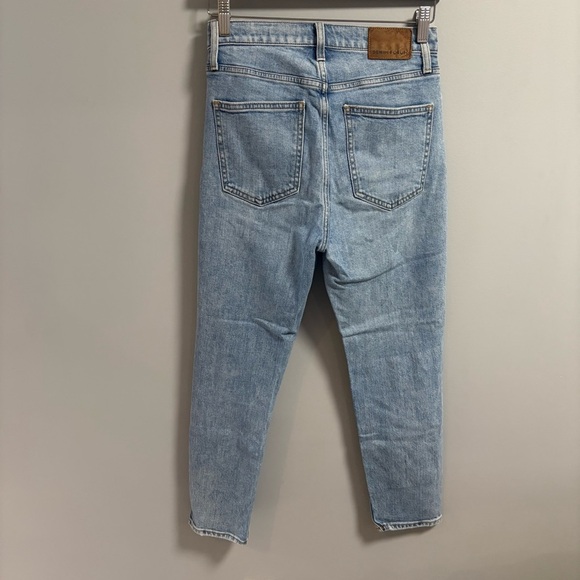 Aritzia - Denim Forum The Yoko High Rise Slim Jeans - Picture 2 of 9
